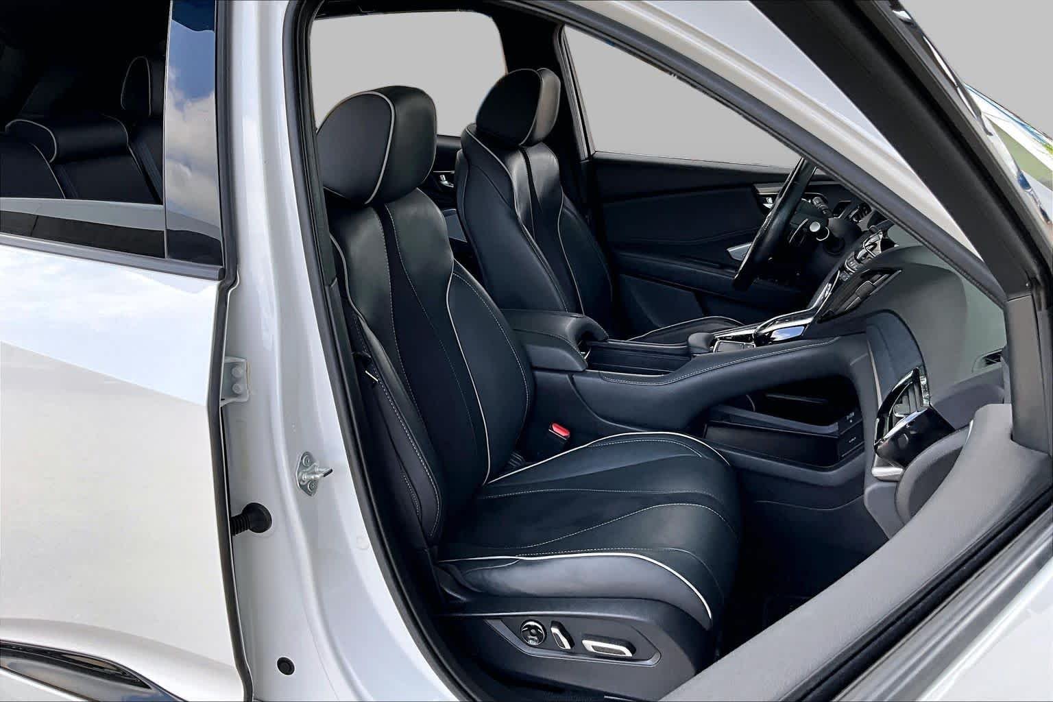 Used 2021 Platinum White Pearl Acura w/A-Spec Package image 9