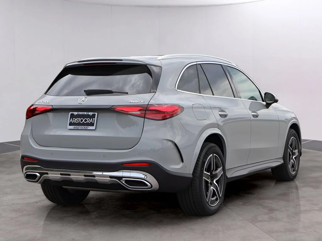 New 2026 MANUFAKTUR Alpine Grey Mercedes-Benz GLC 300 image 45