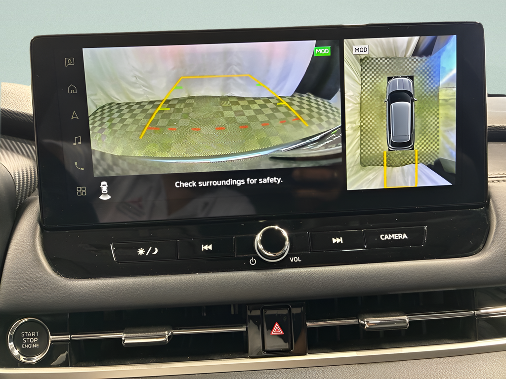 Used 2025  Mitsubishi SE image 17