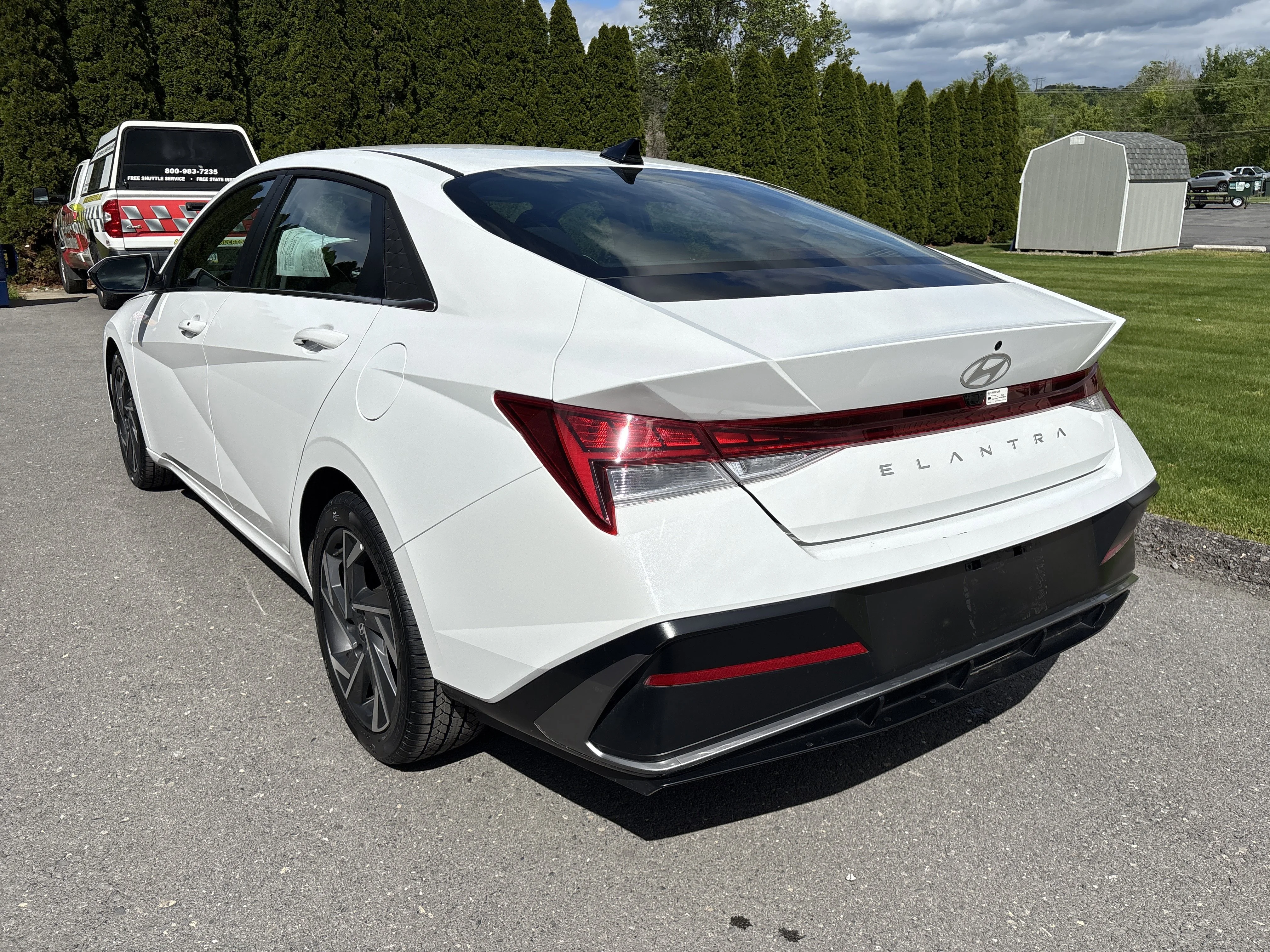 Used 2025 Serenity White Hyundai SEL Convenience image 6