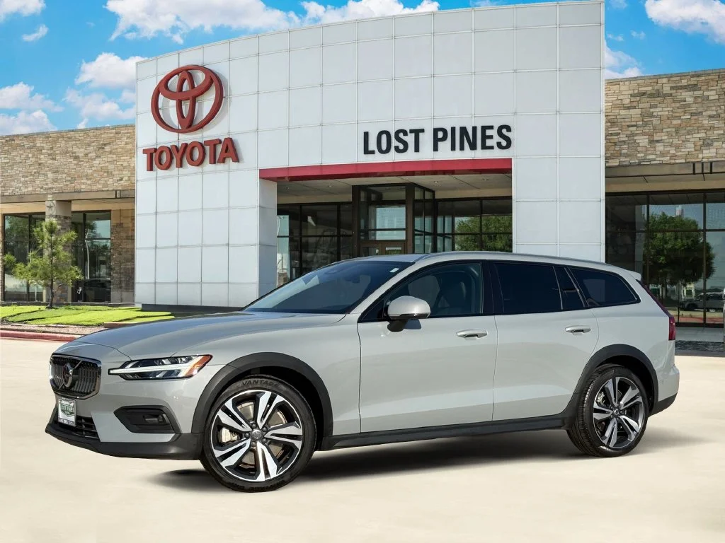 2025 Volvo V60 Cross Country