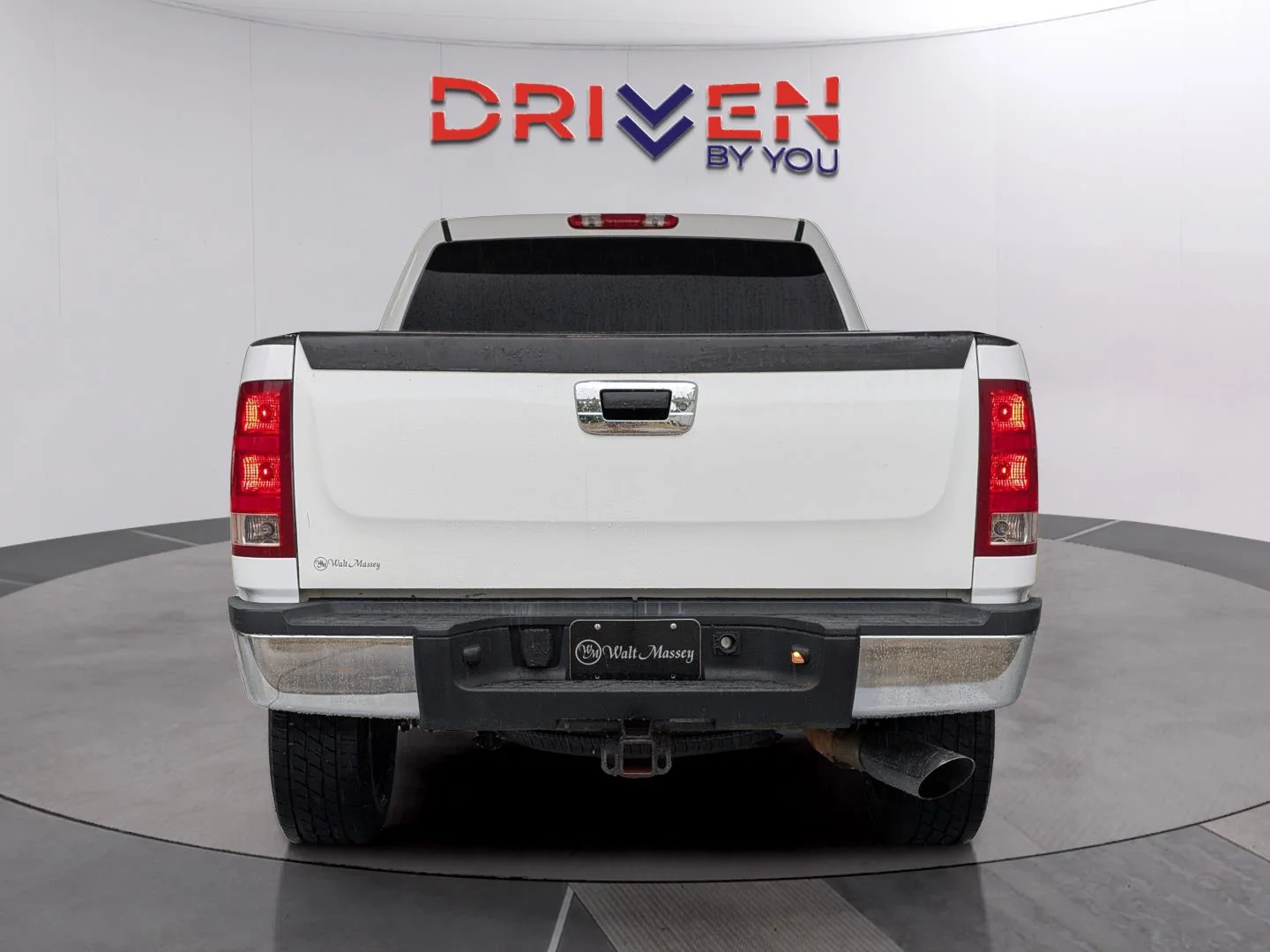 Used 2007 Summit White GMC SLE2 image 4
