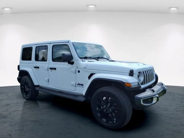 Used 2025 White Jeep Sahara 4xe image 8