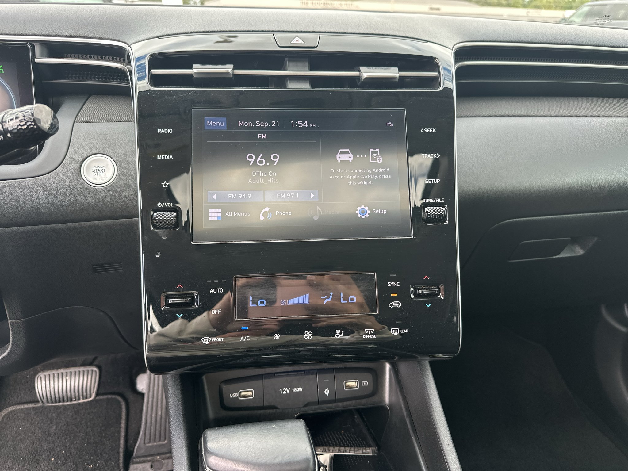 Used 2022 Intense Blue Hyundai SEL image 4