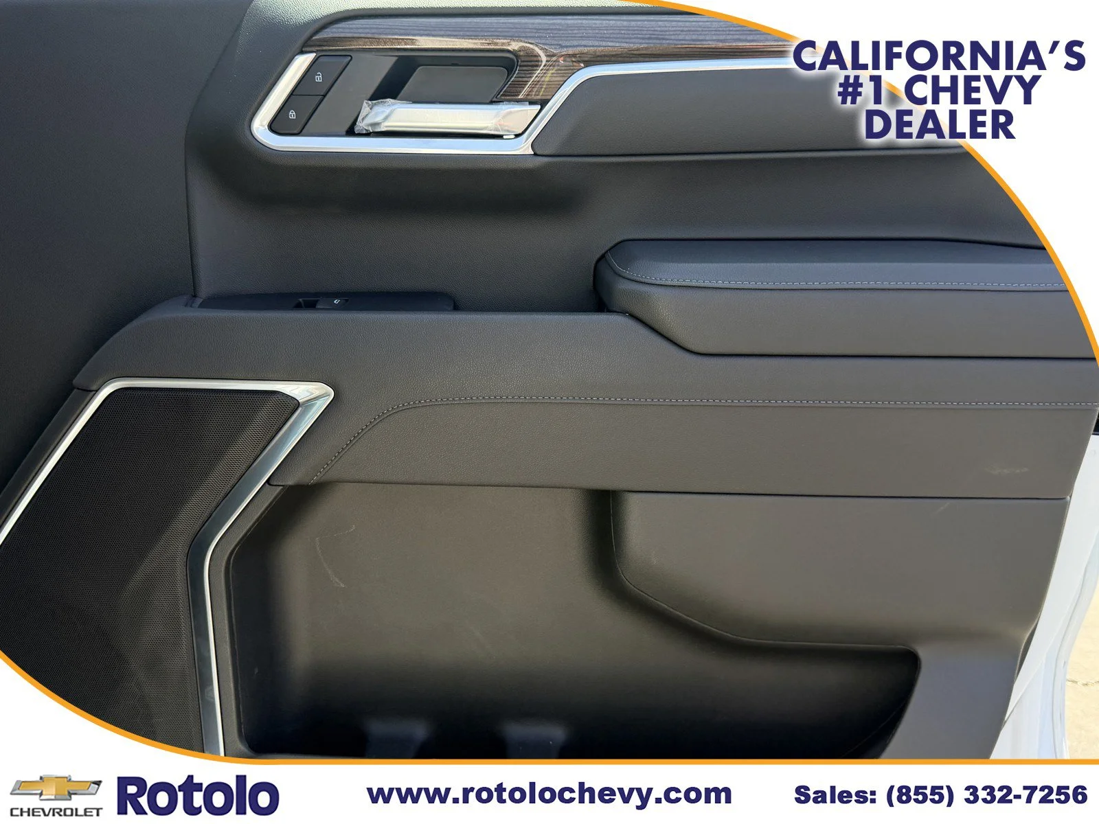 Used 2026 Summit White Chevrolet RST image 9