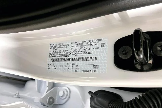 Certified Used 2026 Oxford White Ford Lariat image 52