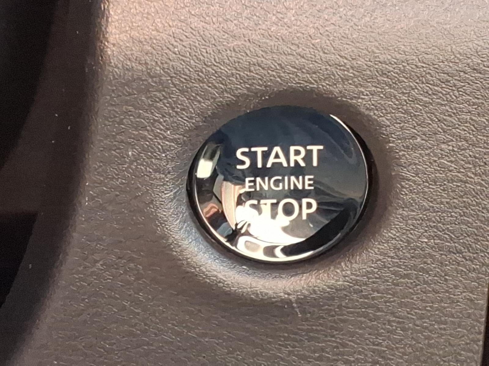 2026 Nissan Frontier Crew Cab PRO-4X® Black at Robbins Nissan