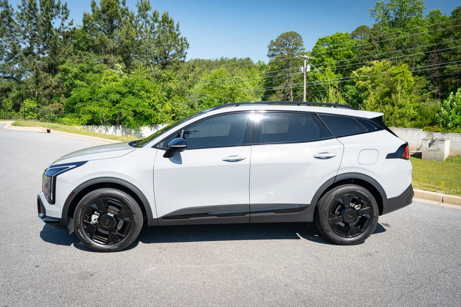 Used 2026 Gray Kia X-Line image 5