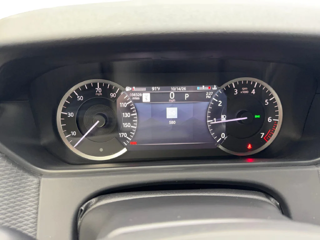 Used 2023 Black Land Rover R-Dynamic S image 60