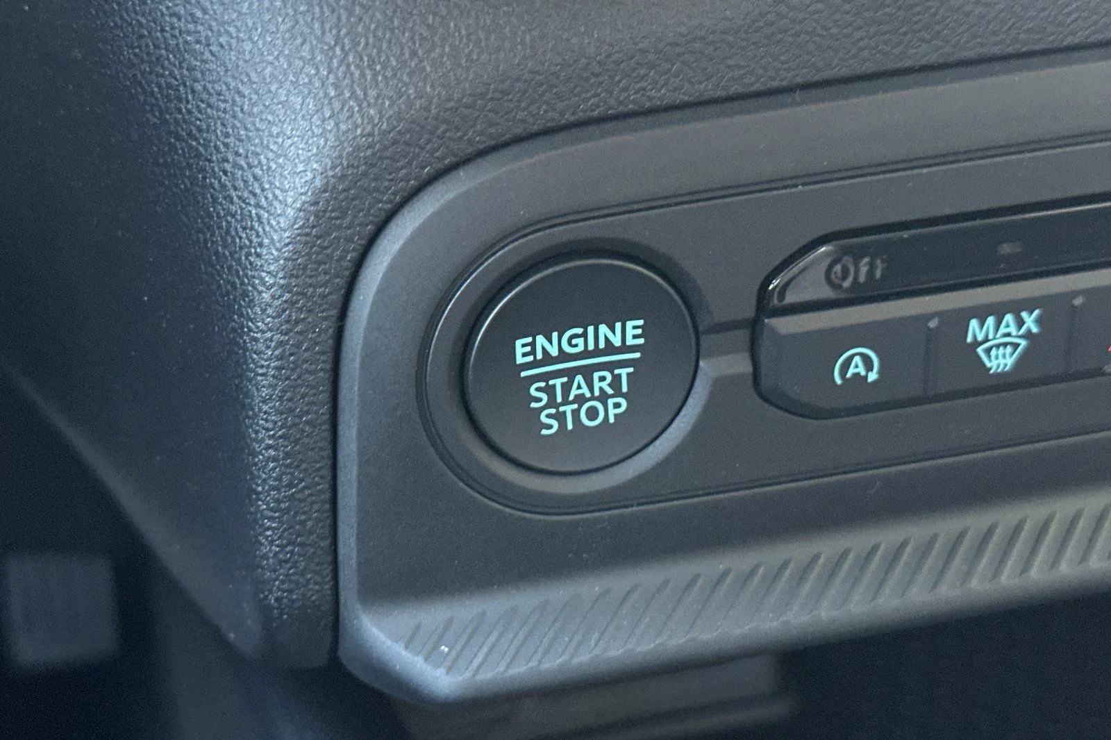 New 2026 Carbonized Gray Metallic Ford Big Bend® image 18