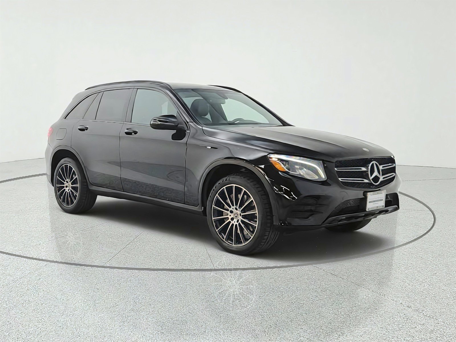 Used 2019 Black Mercedes-Benz GLC 300 SUV image 3