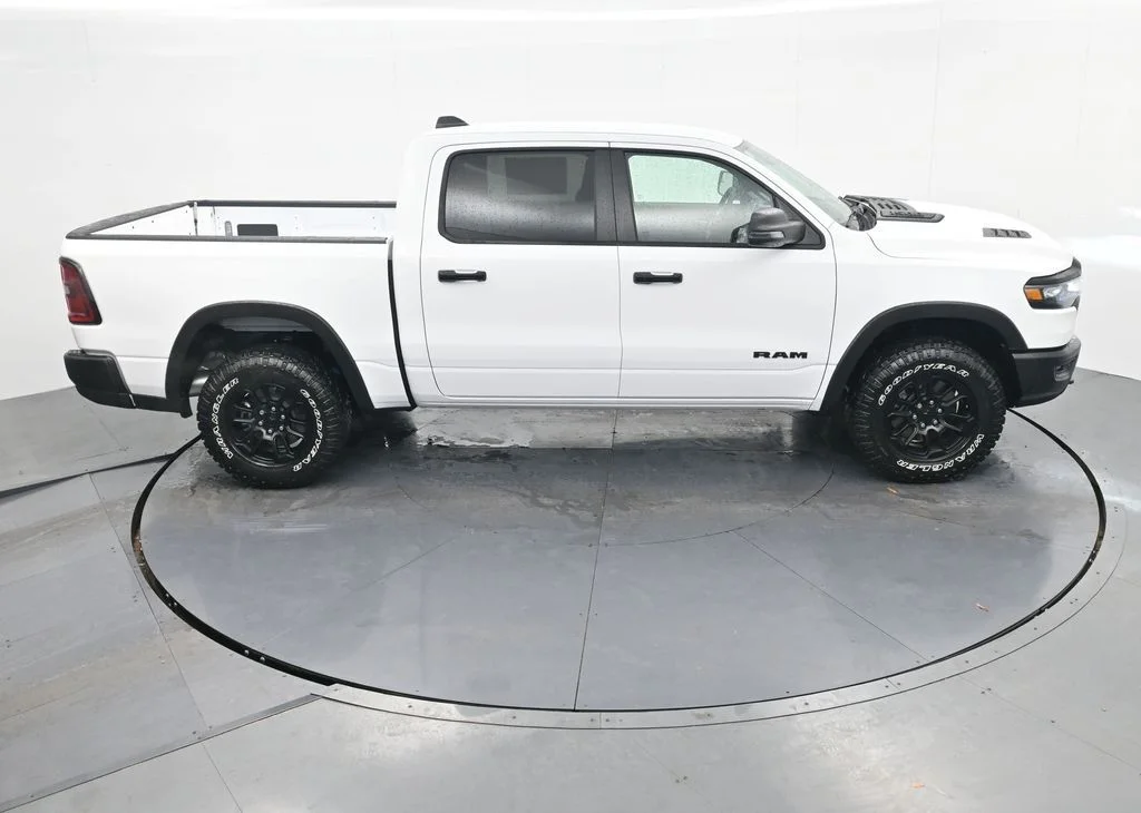 2026 RAM 1500 Rebel - Photo 25