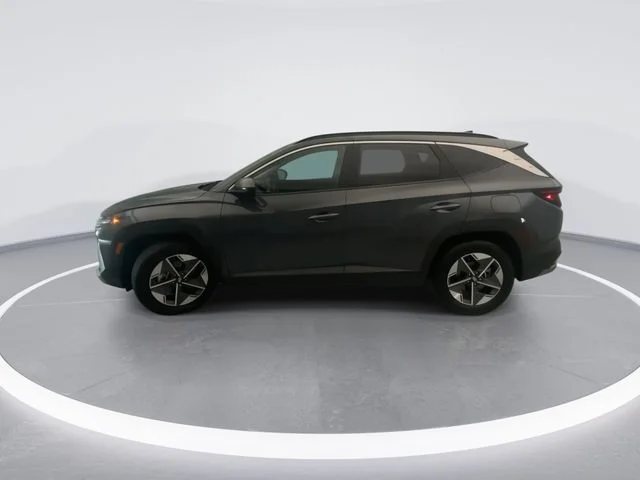 Used 2025 Gray Hyundai SEL image 9