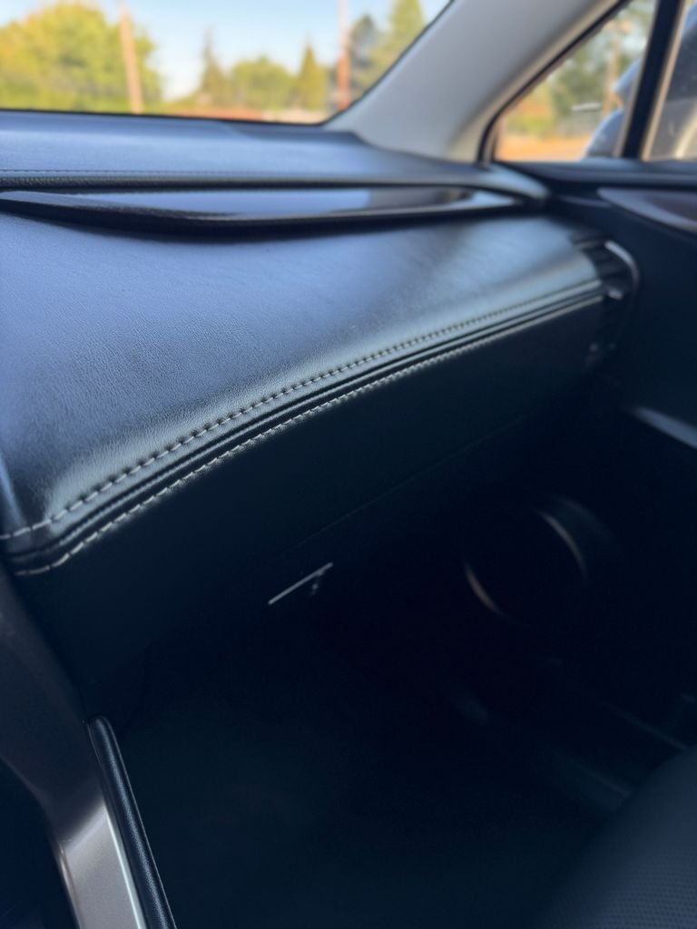 Used 2019 Atomic Silver Lexus 300 Base image 33