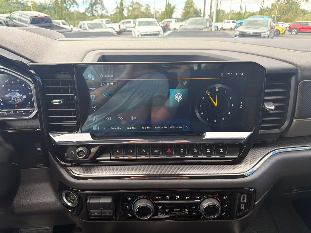 Used 2022 Black Chevrolet ZR2 image 13