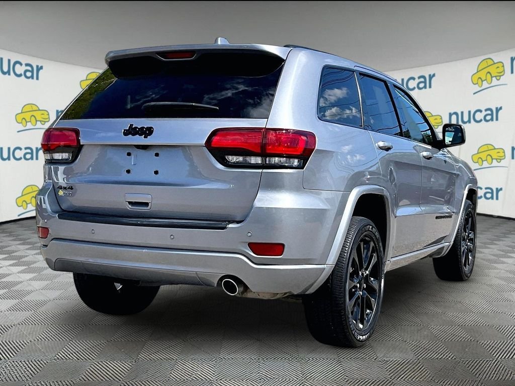 Used 2021 Silver Jeep Laredo X image 6