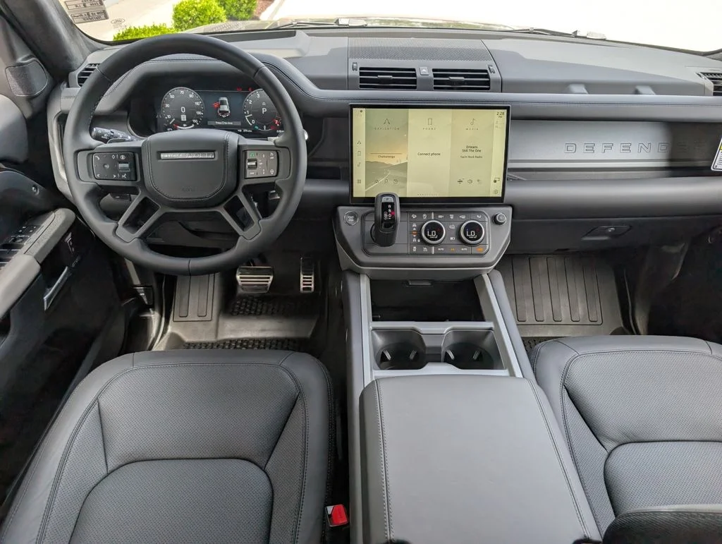New 2026 Santorini Black Land Rover V8 image 11