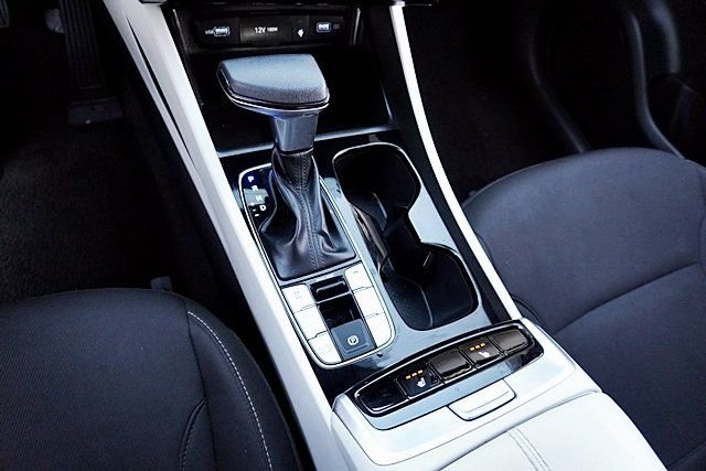 Used 2024 Silver Hyundai SEL image 30