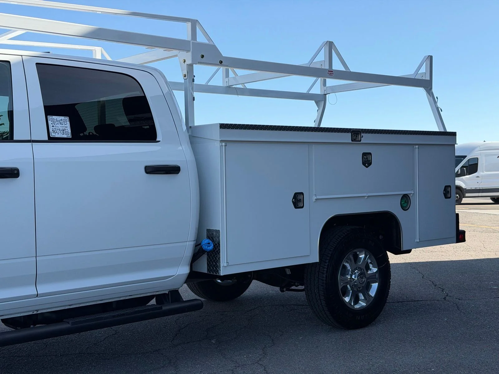 New 2026 Bright White Clear-Coat Exterior Paint RAM Tradesman image 12