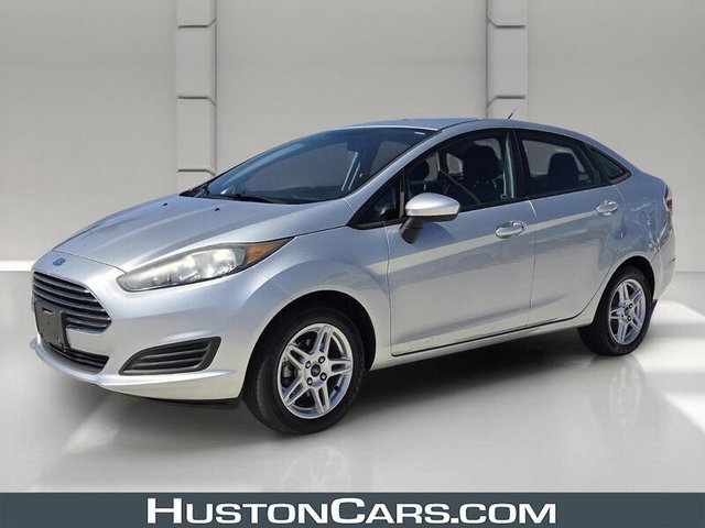 2017 Ford Fiesta SE Sedan's photo