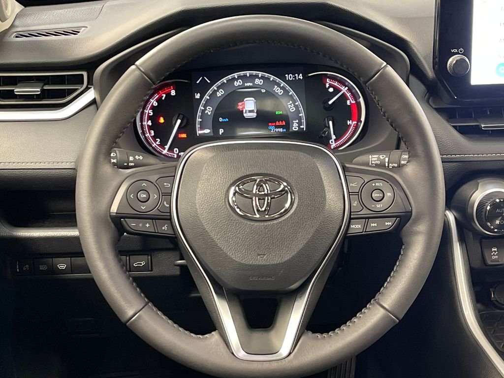 Used 2024 Silver Toyota XLE Premium image 19