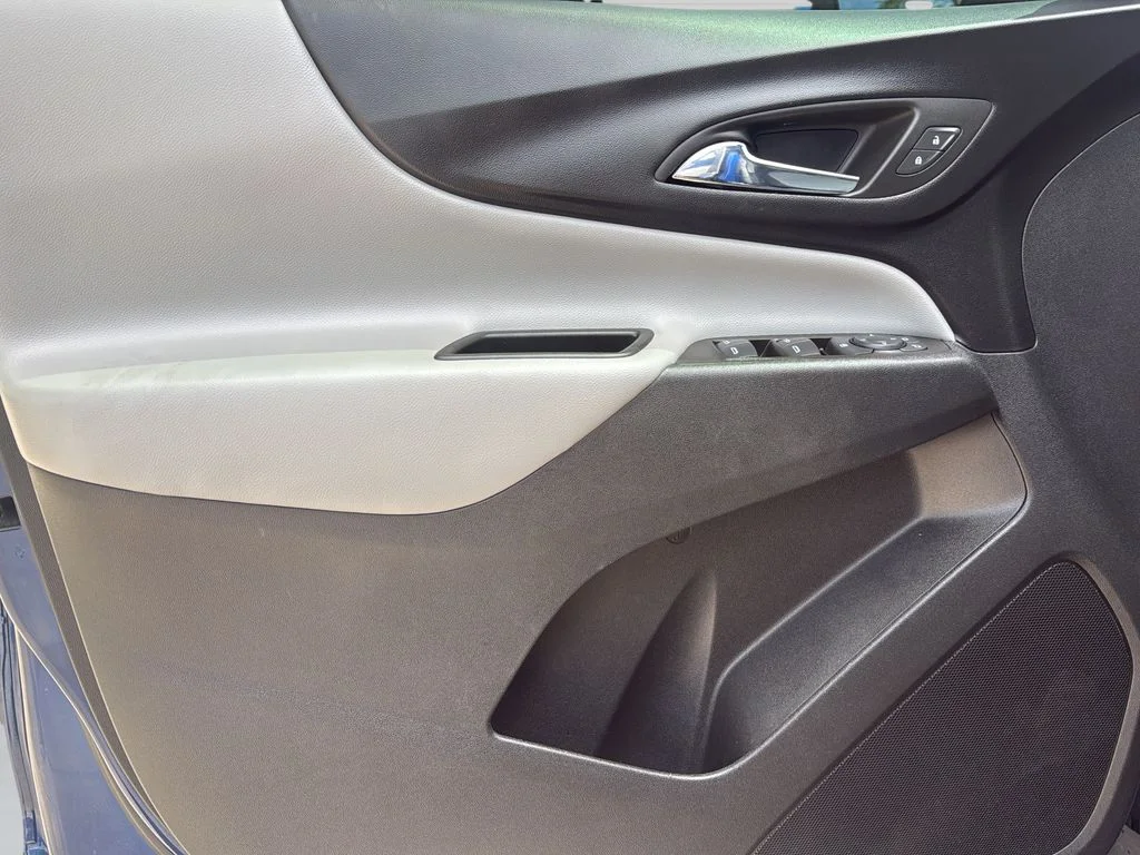 Used 2023 Blue Chevrolet LT image 21
