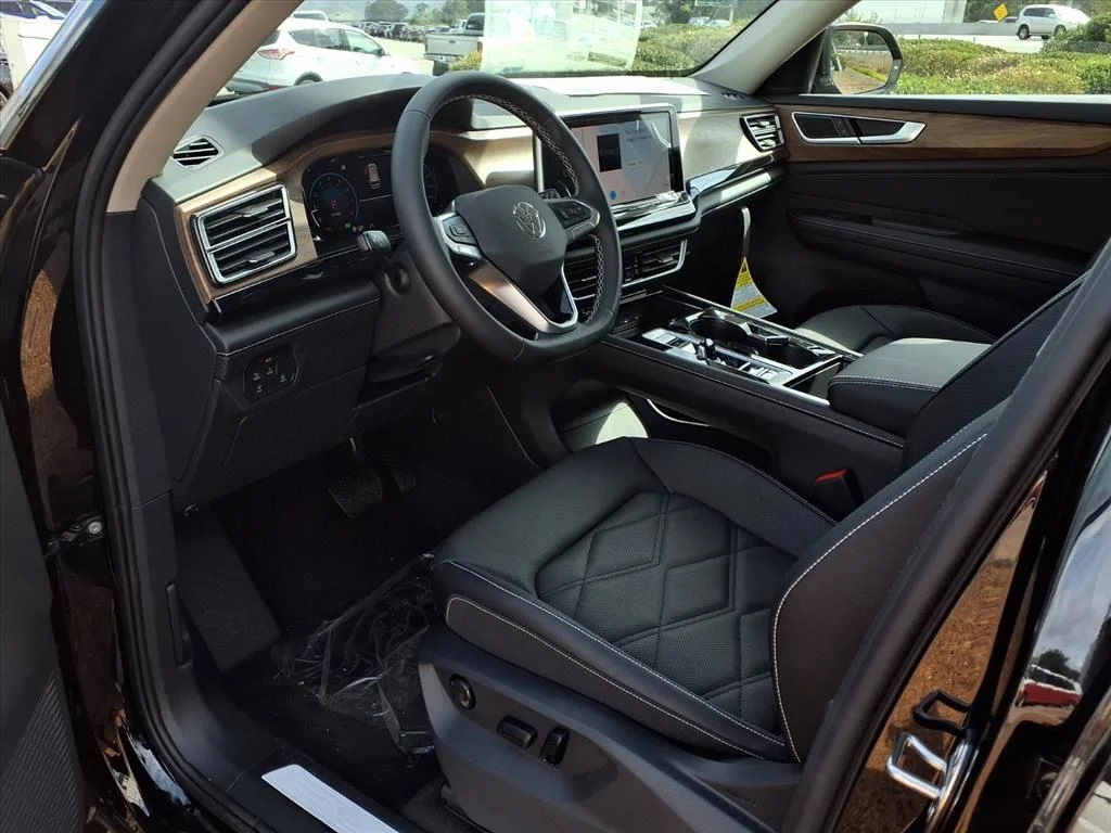 2026 Volkswagen Atlas SE w/Tech - Photo 14