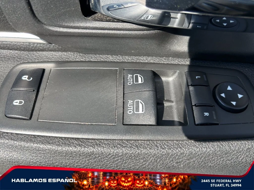 Used 2022  Ram Tradesman image 13
