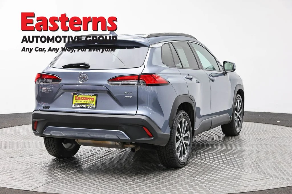 Used 2022 Gray Toyota XLE image 5