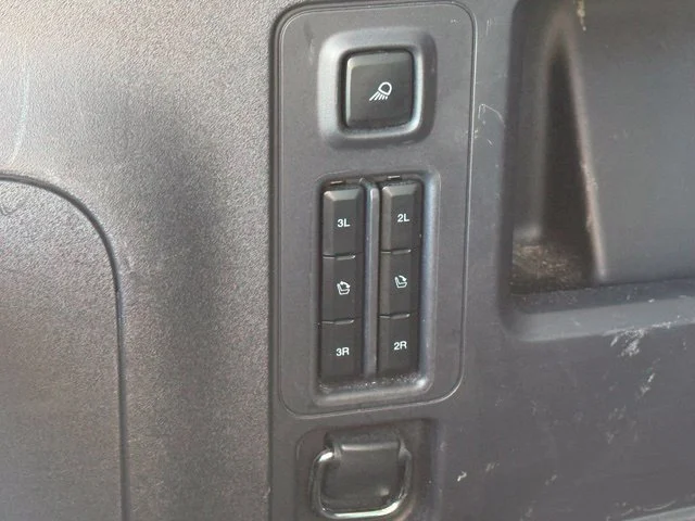 Used 2025 White Ford Platinum image 11