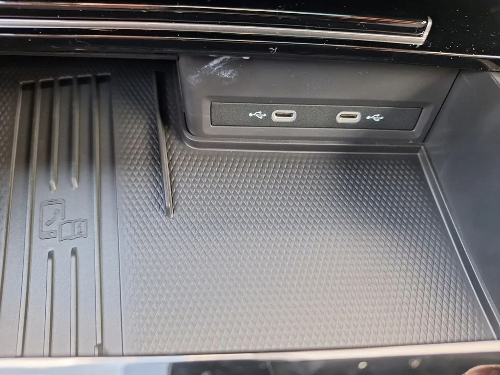 2026 Volkswagen Atlas Cross Sport SEL Premium R-LINE - Photo 17