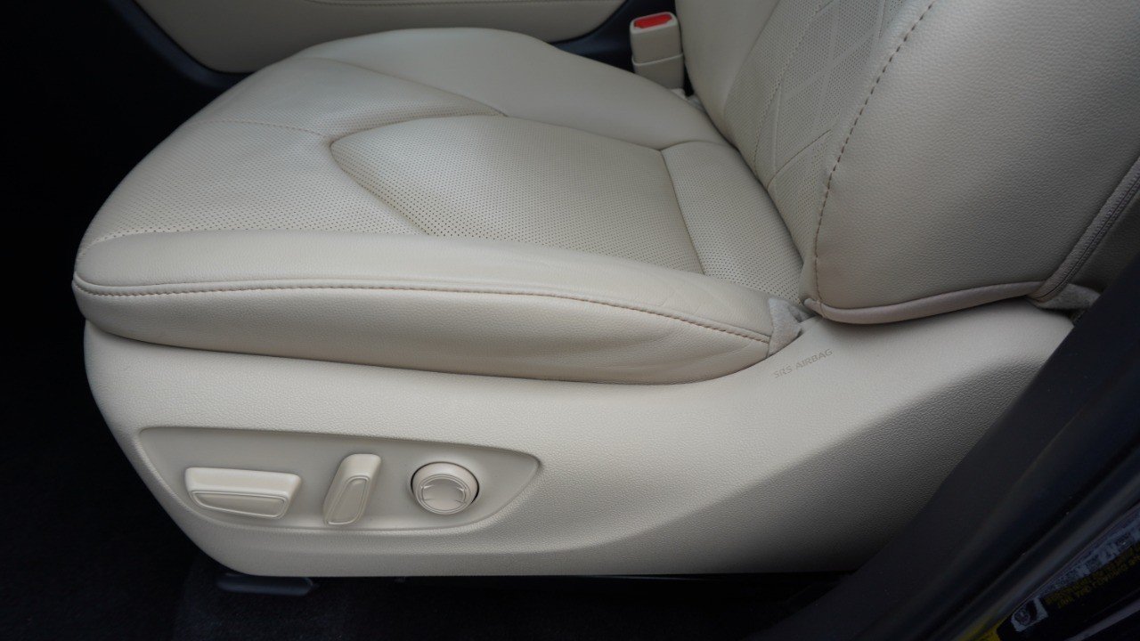 Used 2024 Blue Toyota Platinum image 23