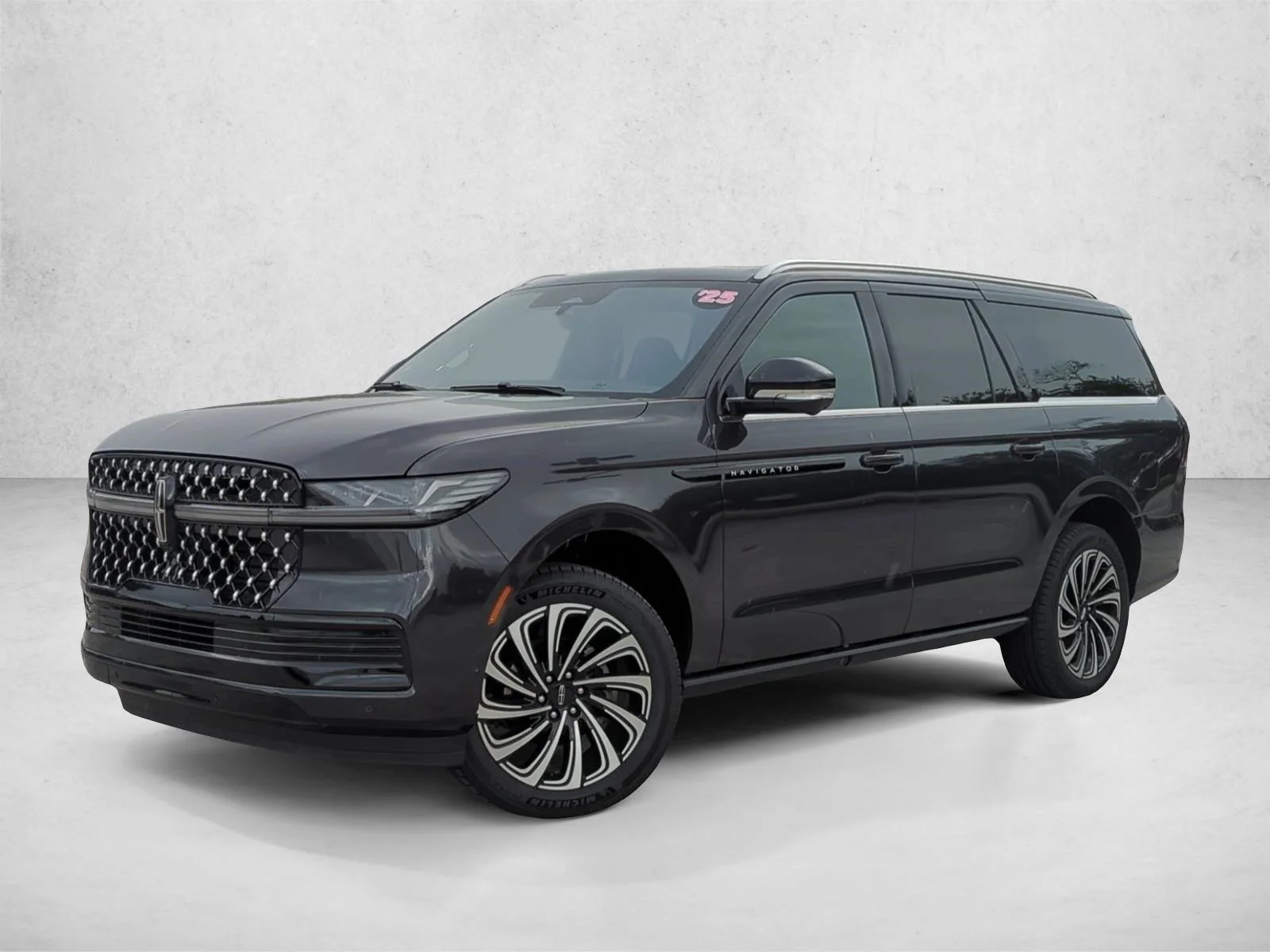 Wolfnacht　新品　ブラックメタル black l Pre-Owned 2025 Lincoln Navigator L Black Label Sport Utility in