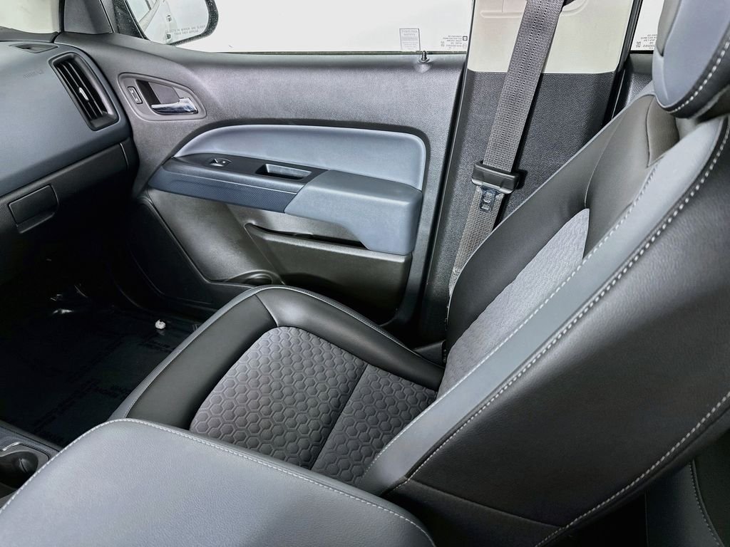 2022 Chevrolet Colorado Z71 - Photo 24