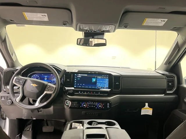 Used 2025 Summit White Chevrolet LT image 19