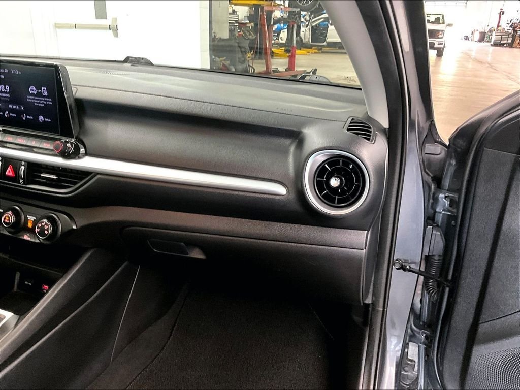 Used 2023 Gravity Gray Kia LXS image 13