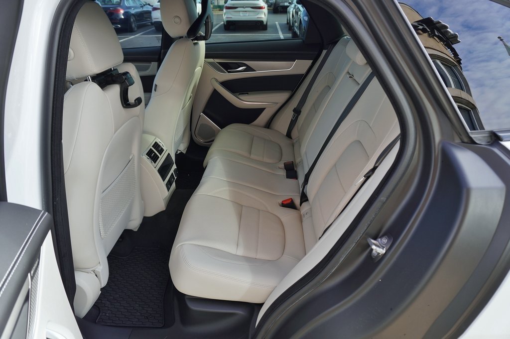 2025 JAGUAR F-PACE - Image 26