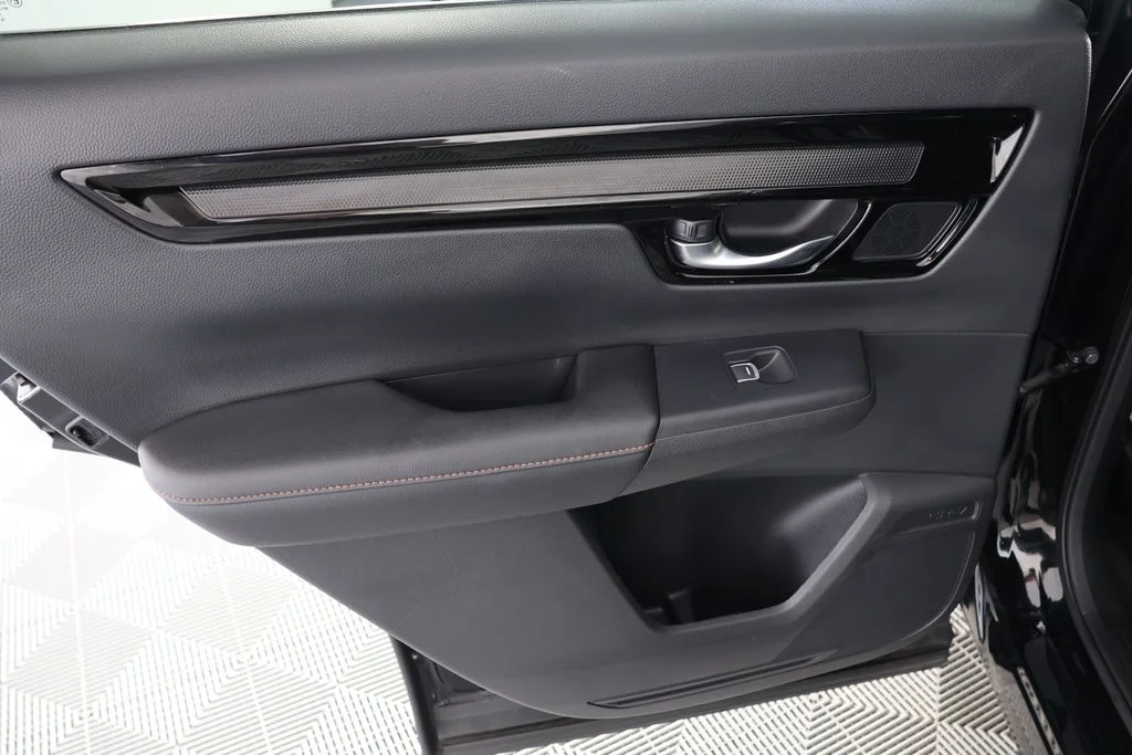 Used 2025  Honda Sport Touring image 27