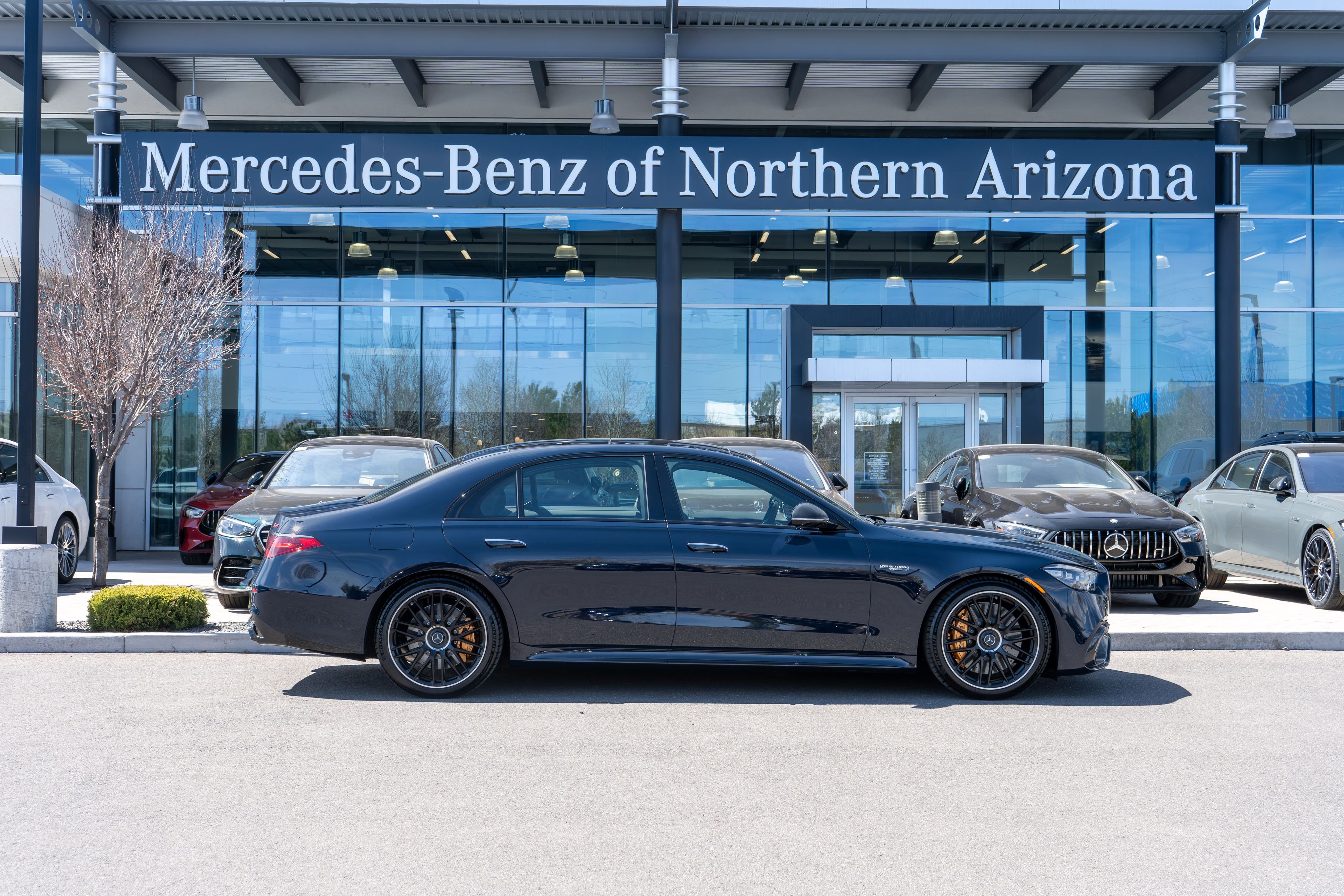 2025 Mercedes-Benz S-Class S 63 E-Performance's photo