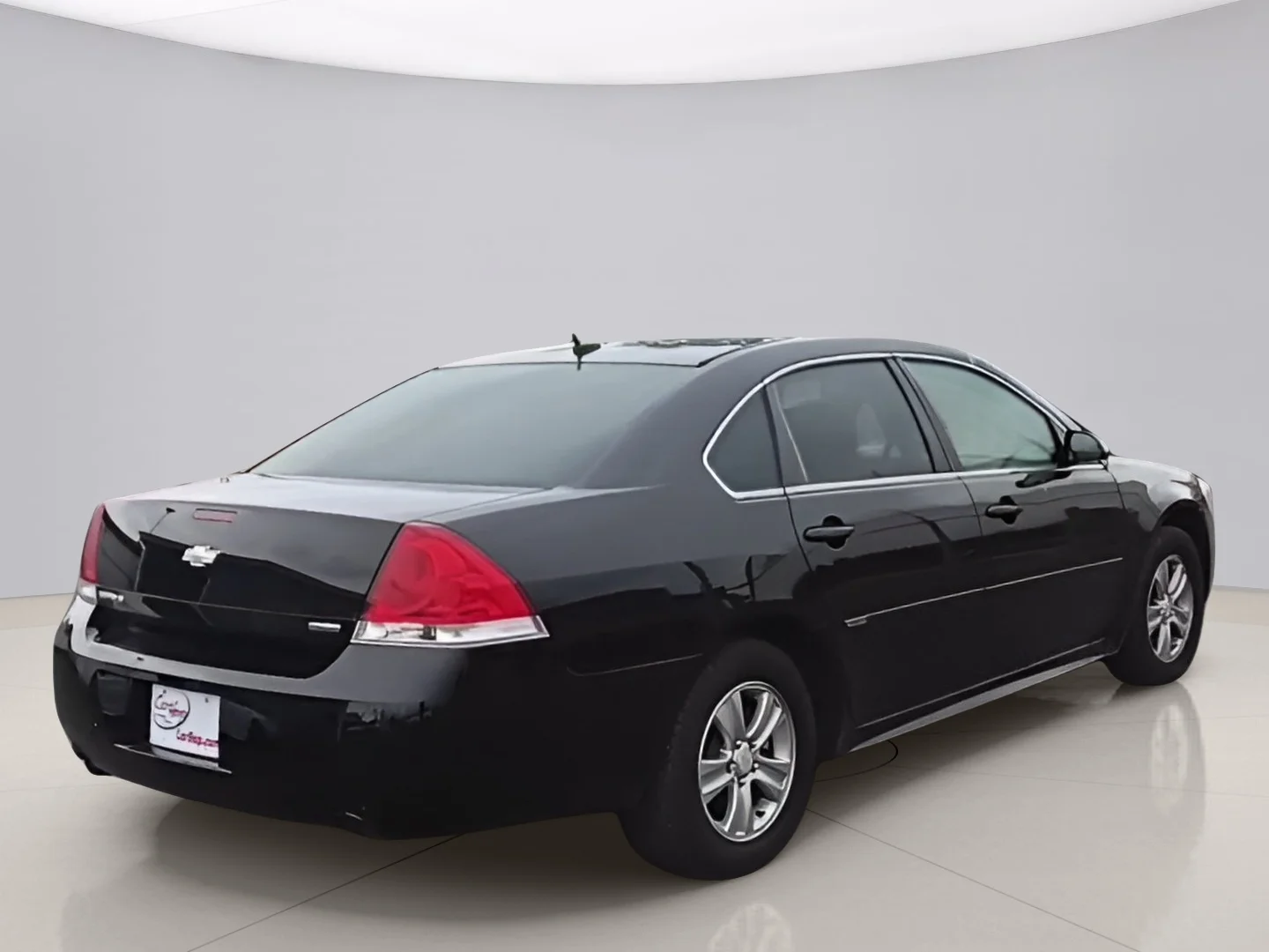 Used 2014 Black Chevrolet LS image 8