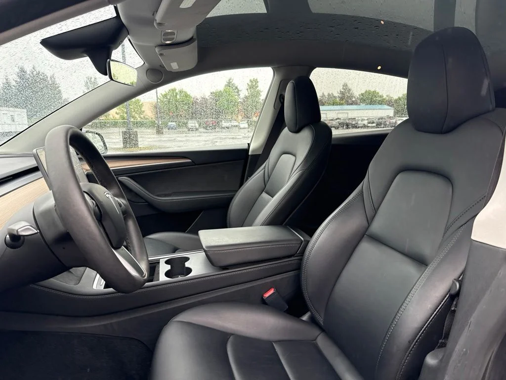 Used 2023 Midnight Silver Metallic Tesla Long Range image 9
