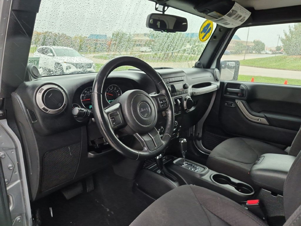 Used 2014 Gray Jeep Sport image 10