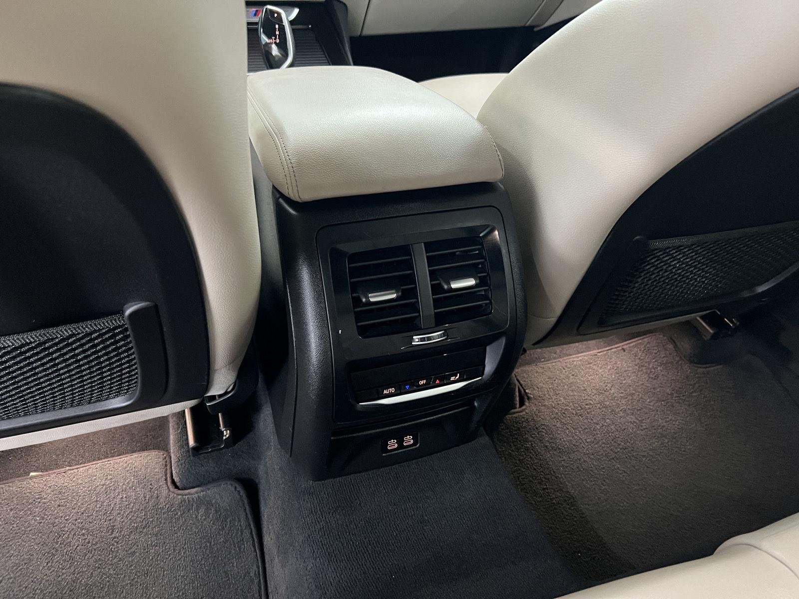 2020 BMW X3 40i - Photo 27