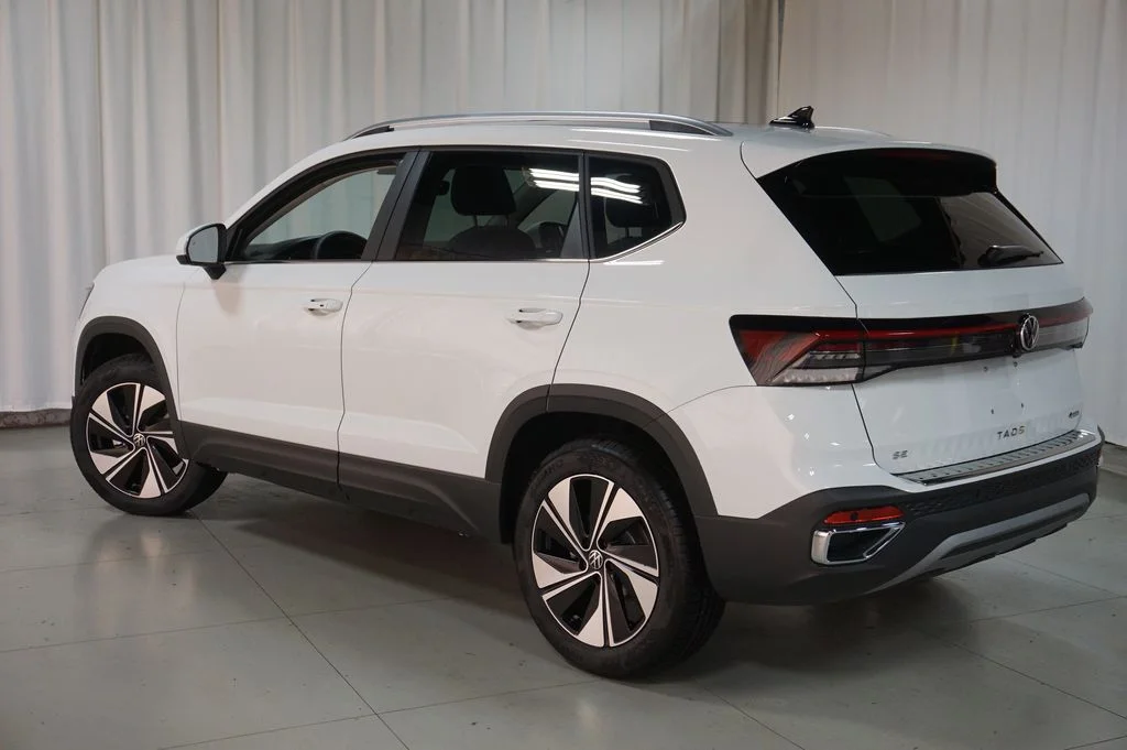 New 2026 Pure White Volkswagen 1.5T SE image 8