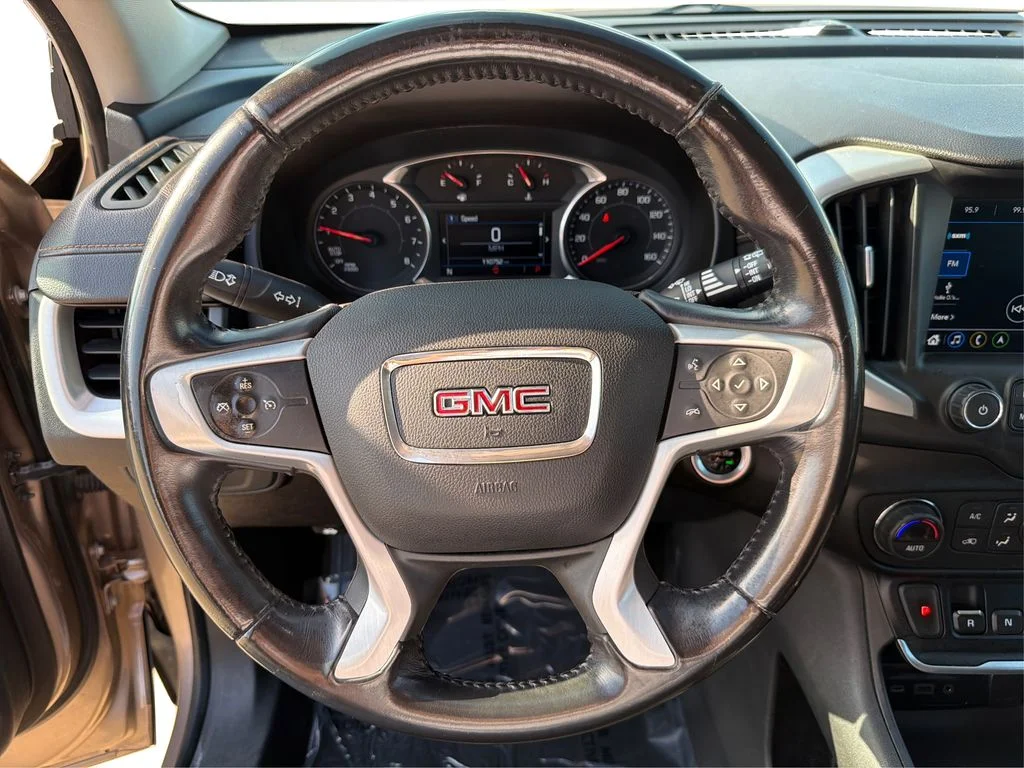Used 2018 Coppertino Metallic GMC SLE image 17