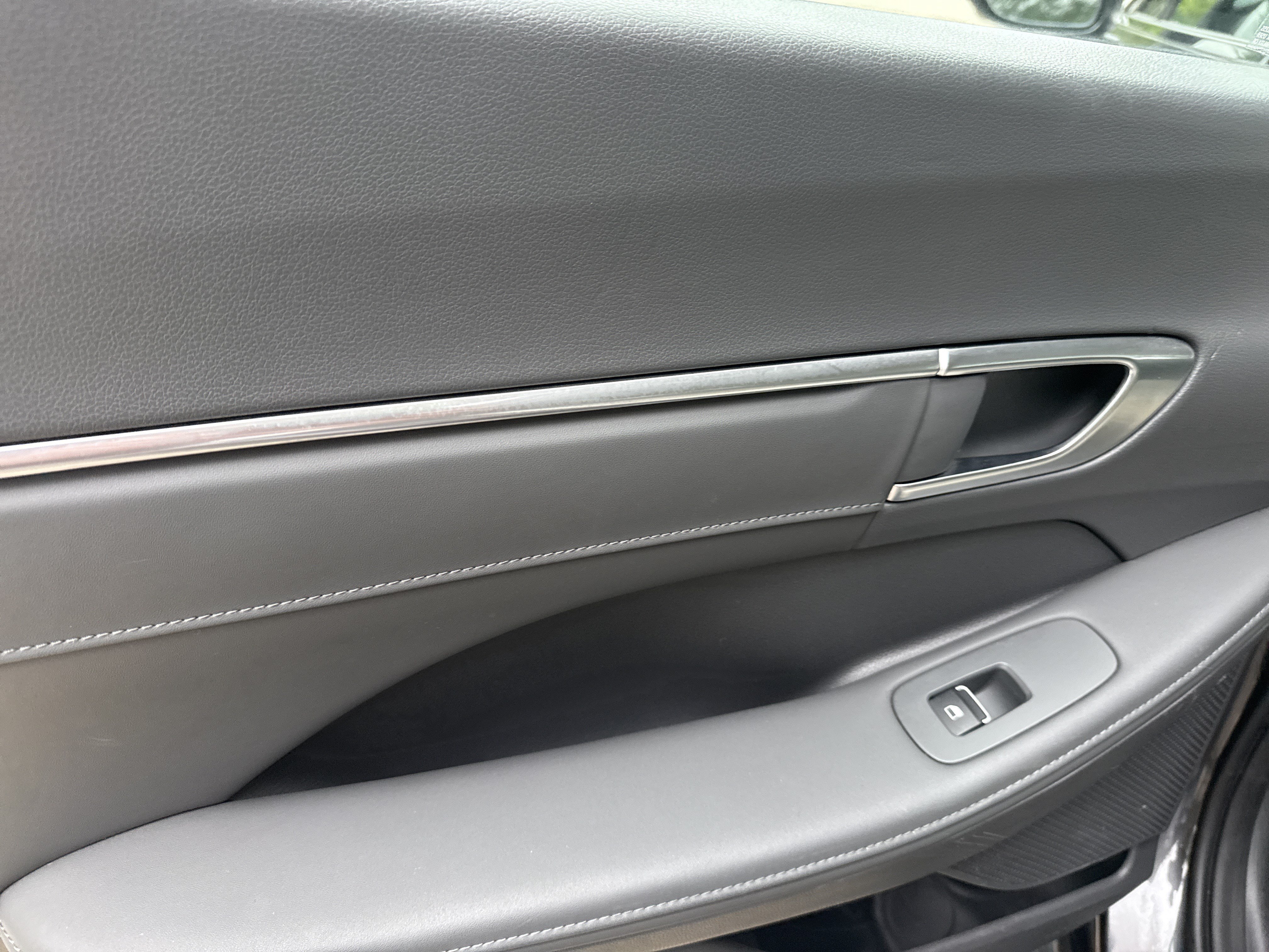 Used 2021 Portofino Gray Hyundai Limited image 21