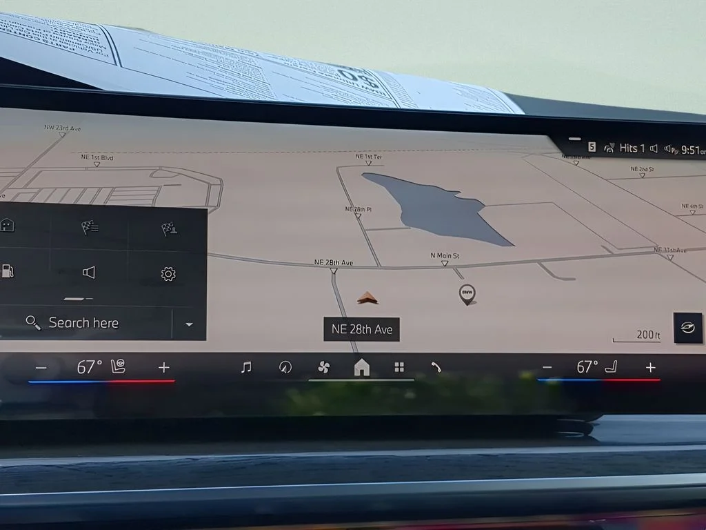 2025 BMW 7 Series 760i - Photo 21