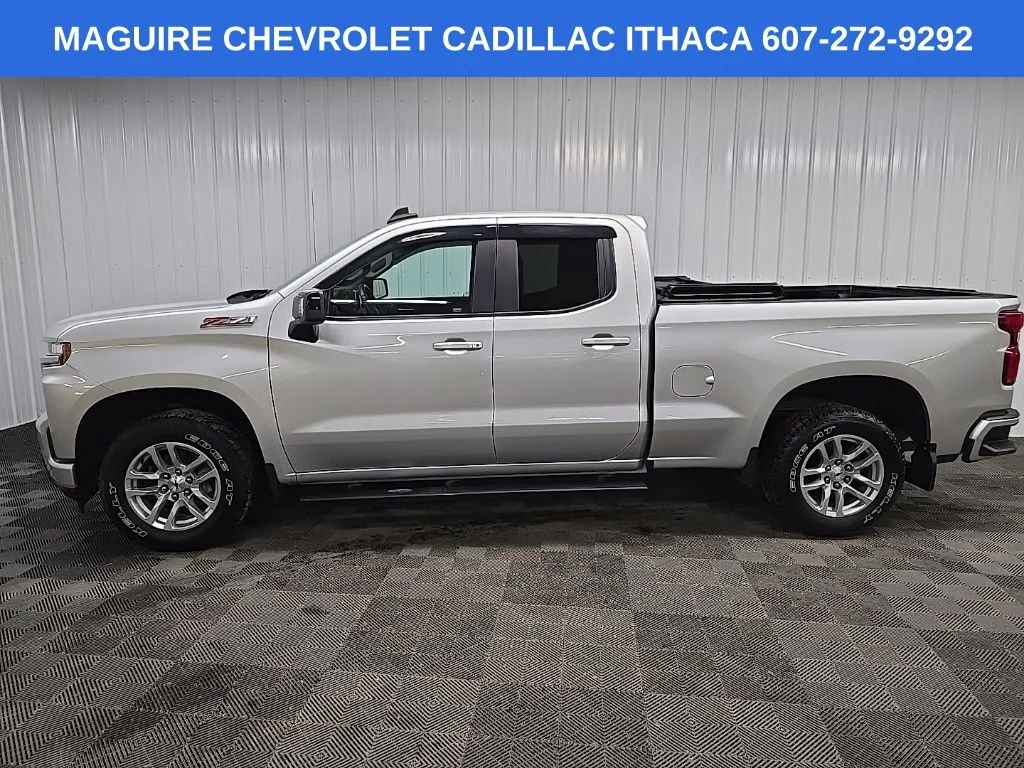 Used 2020 Silver Chevrolet RST image 5