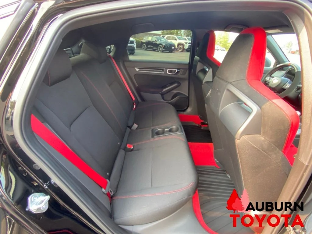 Used 2023  Honda  image 15