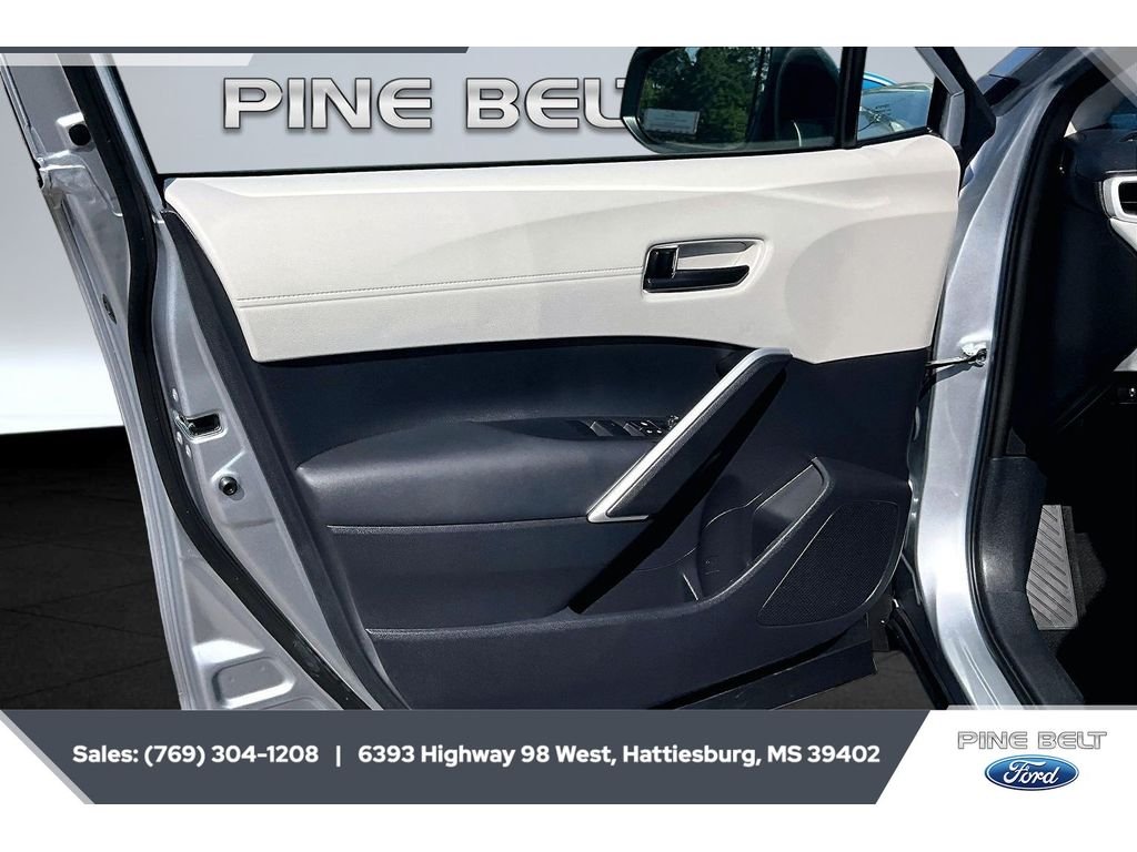 Used 2026 Sonic Silver Toyota L image 18